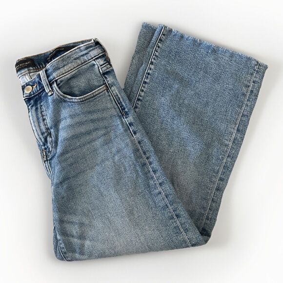 Banana Republic High-Rise Wide Leg Crop Blue Jeans Sz 26 Med Wash Frayed‎ Ankle - Picture 3 of 9